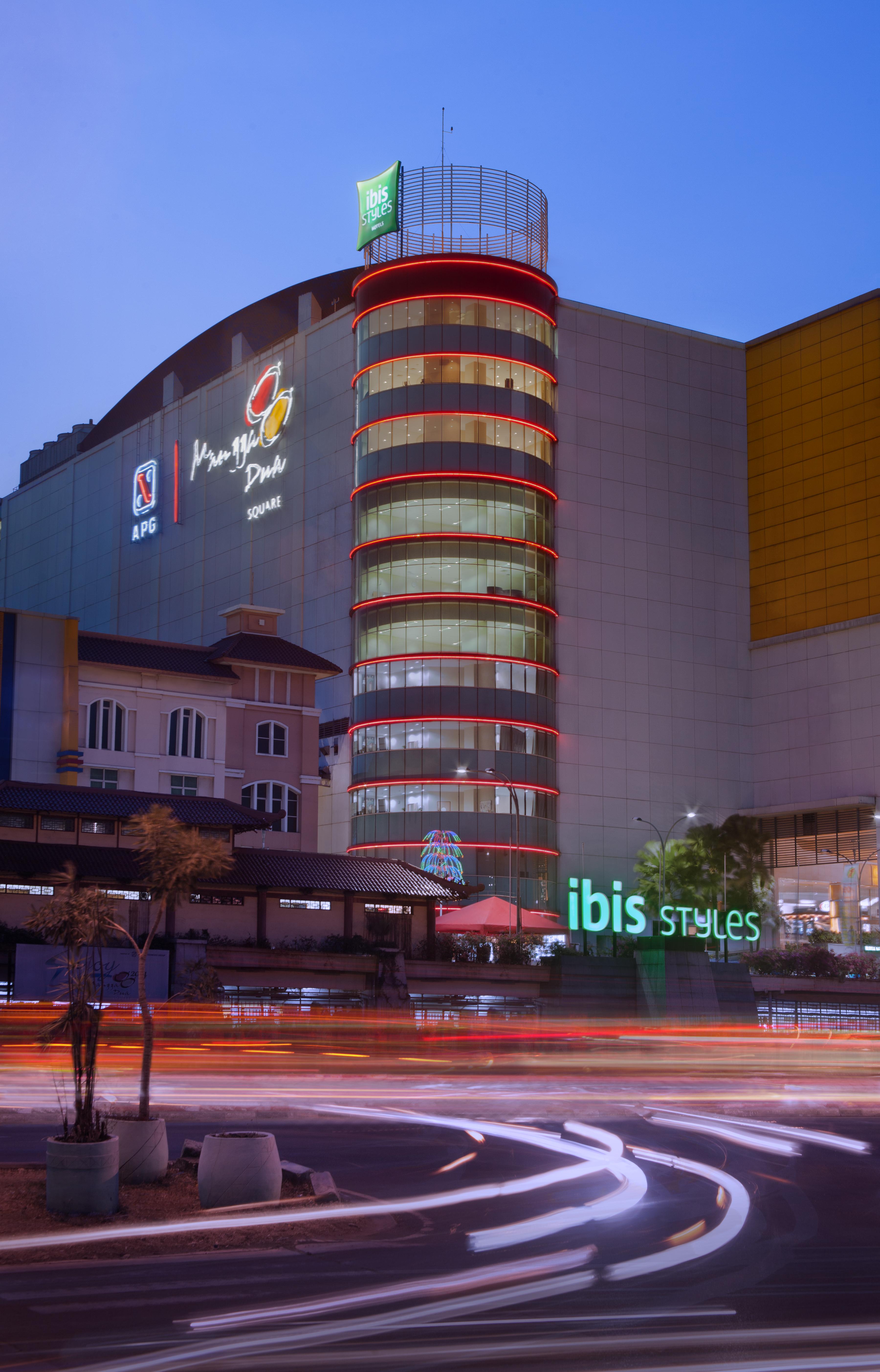 Ibis Styles Jakarta Mangga Dua Square Dış mekan fotoğraf